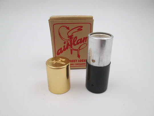 Airflam methanol pocket lighter. Box and instructions. Gold and black metal. Germany