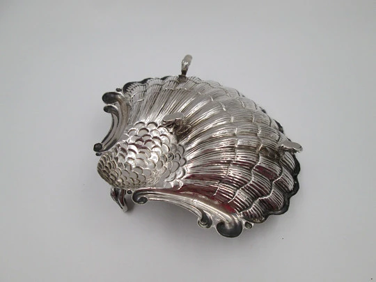 Almond shell dish. Sterling silver. Mermaid and scale motifs. Fish shaped legs. 1970's