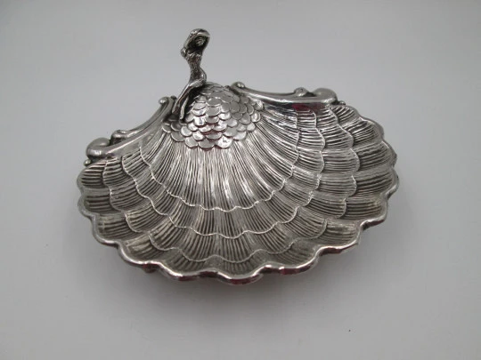 Almond shell dish. Sterling silver. Mermaid and scale motifs. Fish shaped legs. 1970's