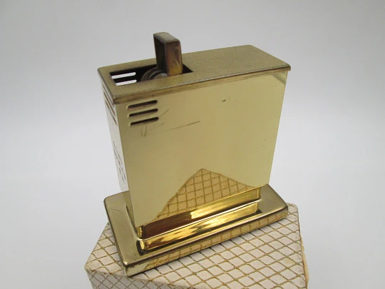 Augusta butane table lighter. Gold plated metal. Box and instructions. Germany. 1970's