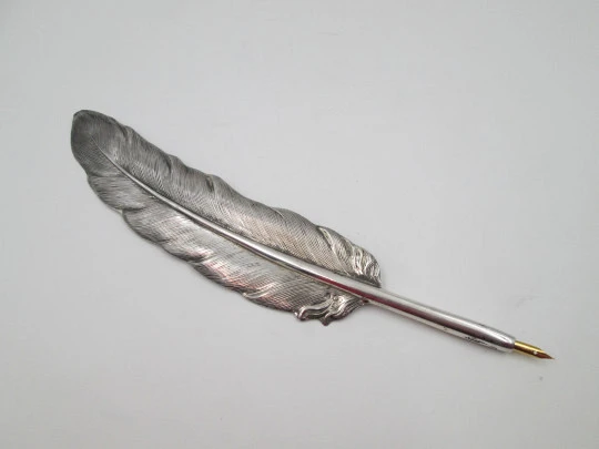 Bird's feather shape dip pen. 925 sterling silver. Golden nib. Spain. 1980's