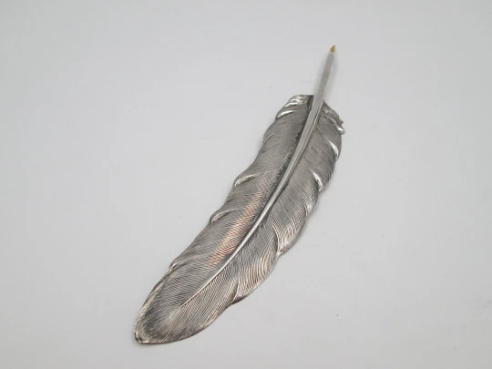 Bird's feather shape dip pen. 925 sterling silver. Golden nib. Spain. 1980's