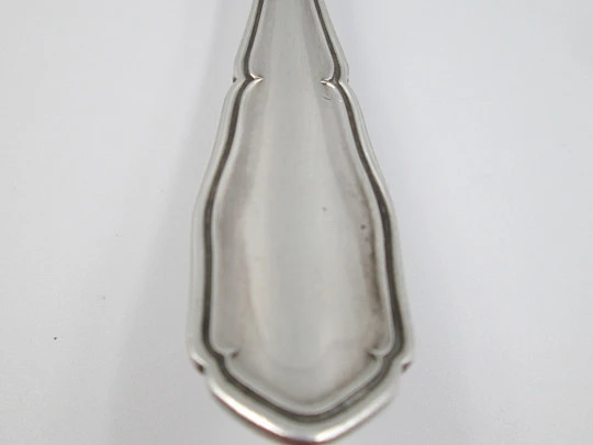 Cake serving shovel. 925 sterling silver. Handle with ribbed pattern. Hallmarks. Spain. 1960's