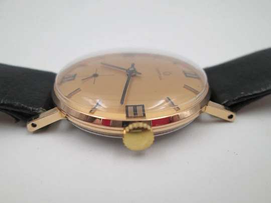 Certina. 20 microns gold plated & steel. Manual wind. Small seconds hand. Box. 1960's