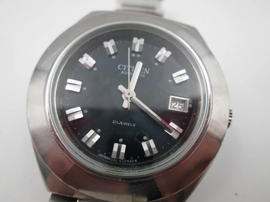 Citizen. Stainless steel. Automatic. Calendar. Bracelet. Blue dial. Japan. 1960's