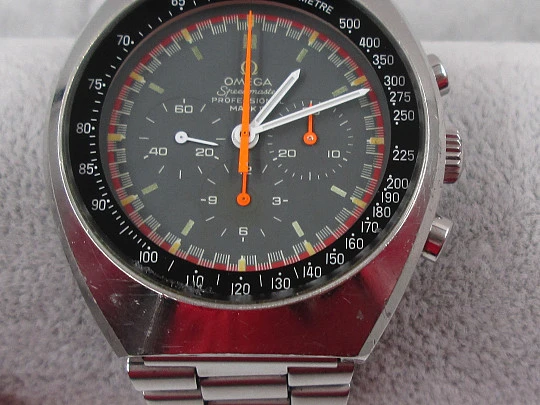 Cronógrafo manual Omega Speedmaster Professional Mark II. Acero. Dial racing. 1960