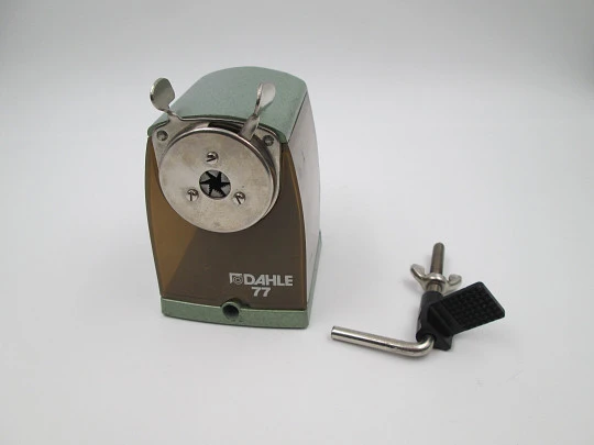 Dahle 77 adaptable desktop pencil sharpener. Green metal and plastic. Germany. 1960's