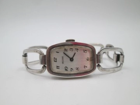 Déesse women's watch. Sterling silver. Manual winding. Bracelet. 1960's. France