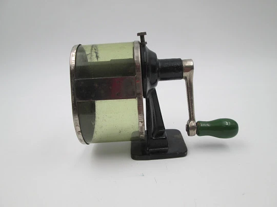 Desk table pencil sharpener. Metal & celluloid. Cylindrical cutter. Hand crank. 1940's. USA