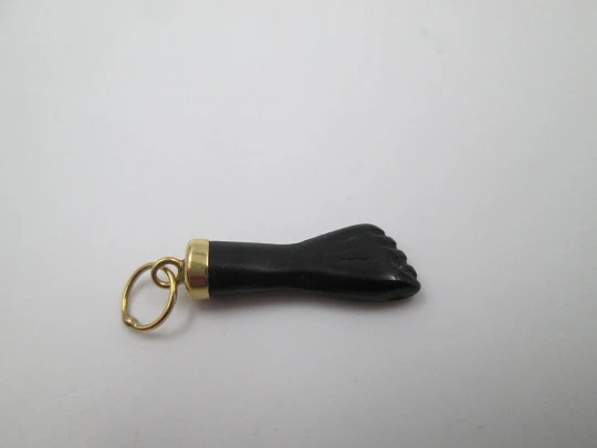 Figa / higa regional pendant. Black hand. 18k gold and yet. Spanish amulet. 1980's