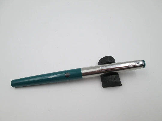 Geha fountain pen. Stainless steel and green plastic. Cartridge system. Germany. 1970's