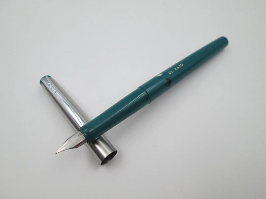 Geha fountain pen. Stainless steel and green plastic. Cartridge system. Germany. 1970's