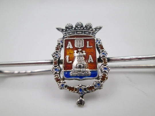 Gentleman's tie pin. 925 sterling silver and colours enamel. Avila city shield. 1990's