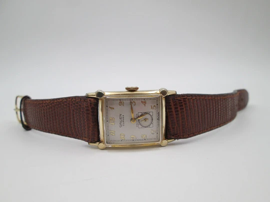 Gruen Curvex Precision art deco. 10k gold filled. Manual wind. Small seconds hand. 1940's