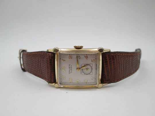 Gruen Curvex Precision art deco. 10k gold filled. Manual wind. Small seconds hand. 1940's