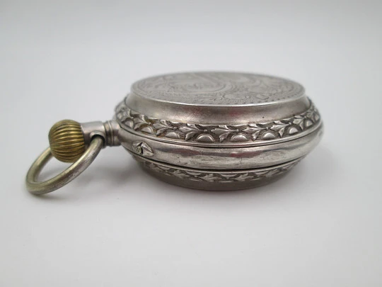 Hunter-case pocket watch. Sterling silver. Ornate lids. Stem-wind / pin-set. Swiss. 1900's