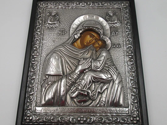 Icono bizantino rectangular Virgen con Niño. Plata de ley 950 y marco de madera. Grecia