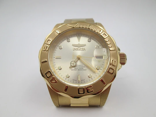 Invicta Pro DIver 9010. Golden stainless steel. Automatic. Calendar. Bracelet. Original box