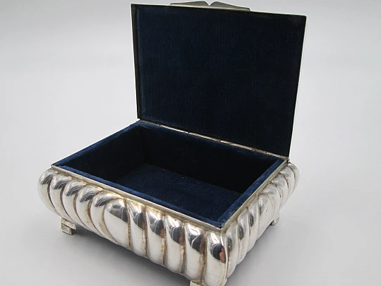 Jewellery desk box. Sterling silver. Malde silversmith. Ribbed design. Spain. 1970's