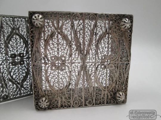 Ladie's filigree jewelry box. Sterling silver. Geometric motifs. Spain. 1970's