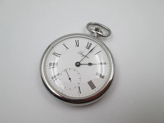 Longines open-faced pocket watch. Chromed steel. Manual wind. Wood box. 1960's. Swiss