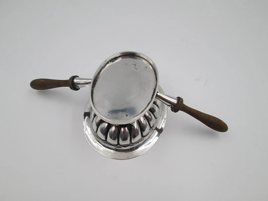 Manual cigarette burner. Sterling silver and wood handles. Spain (Madrid). 19th century