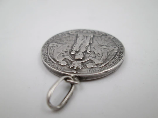 Medalla Coronación de la Virgen de Queralt (Berga). Plata de ley. Asa y argolla. 1916