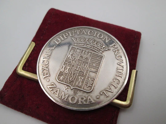 Moneda plata ley. Homenaje Regimiento Toledo. Grupo Filatélico. Diputación Zamora