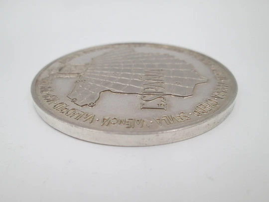 Moneda XII Campeonato Mundial de Fútbol España 1982. Plata de ley. Alto relieve