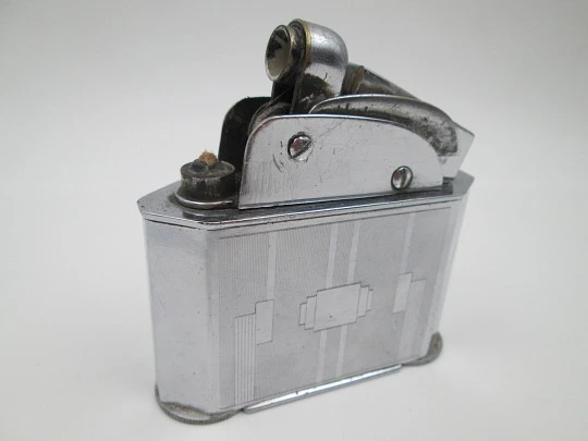 Myon 401 art deco table / desk petrol lighter. Chromed plated metal. France. 1940's