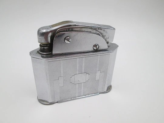 Myon 401 art deco table / desk petrol lighter. Chromed plated metal. France. 1940's