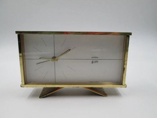 Obayardo musical alarm wind up clock. Bronze. White dial. Spain. 1960's