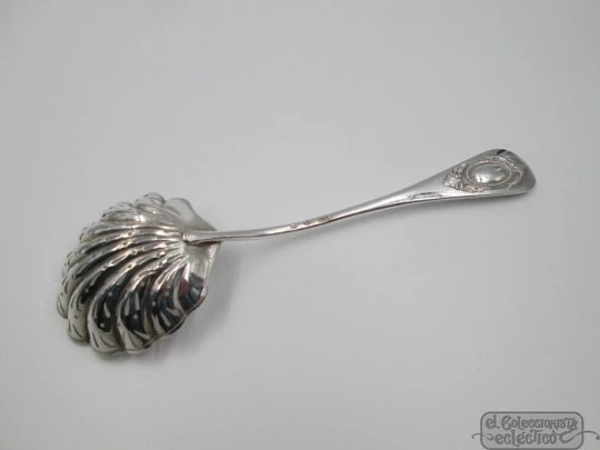 Olives serving spoon. 800 sterling silver. Openwork shell bowl. Box. Europe. 1940's