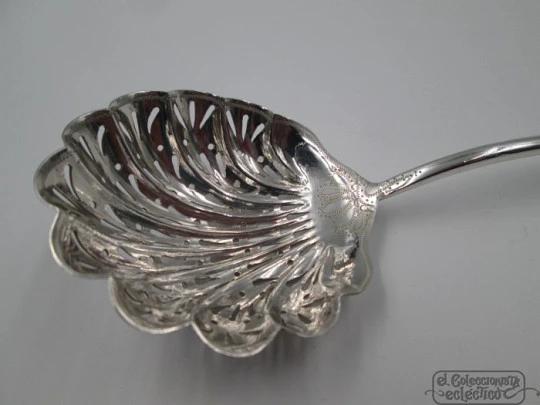 Olives serving spoon. 800 sterling silver. Openwork shell bowl. Box. Europe. 1940's