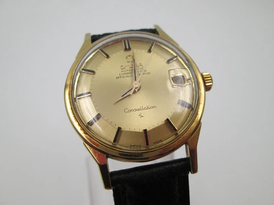 Omega Constellation certified chronometer. 18k yellow gold. Pie-pan faceted sphere