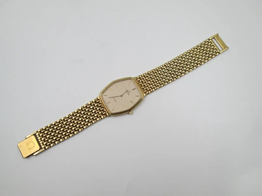 Omega De Ville. 20 microns gold plated and steel. Quartz. Bracelet. Swiss. 1980's