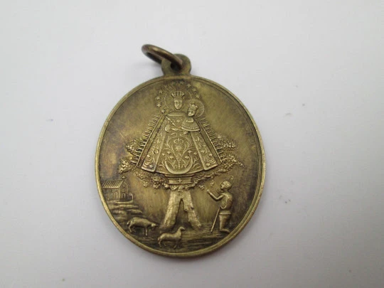Our Lady of Cortes medal. Patroness of Alcaraz. Gold plated metal. Spain. 1880's