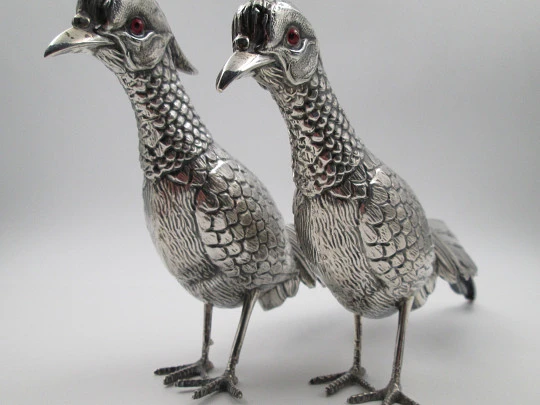 Pair of ornamental pheasants. 925 thousandths sterling silver. Spain. 1970's