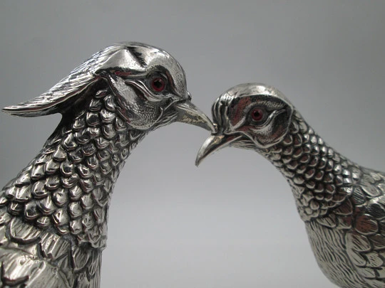 Pair of ornamental pheasants. 925 thousandths sterling silver. Spain. 1970's