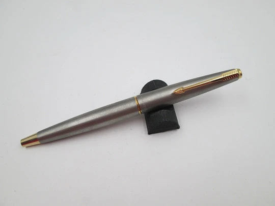 Parker 45 Flighter fountain pen and ballpoint set. Stainless steel & gold plated details. Box