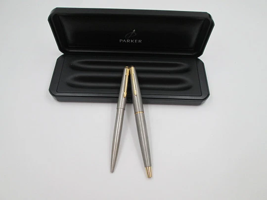 Parker 45 Flighter fountain pen and ballpoint set. Stainless steel & gold plated details. Box