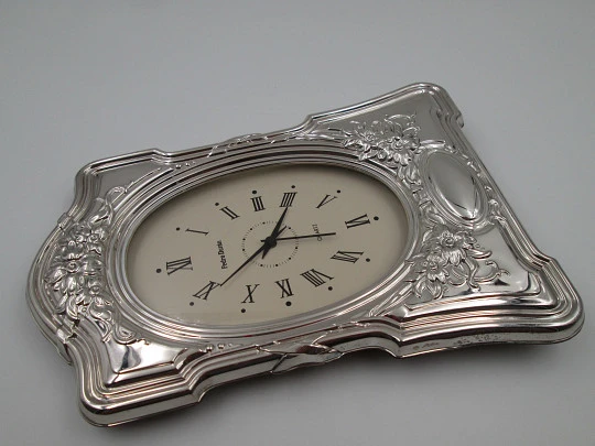 Pedro Duran table desk clock. 925 sterling silver. Quartz movement. 1990's. Spain