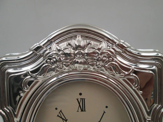 Pedro Duran table desk clock. 925 sterling silver. Quartz movement. 1990's. Spain