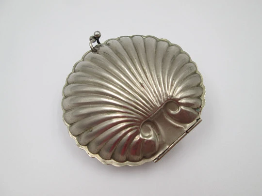 Pilgrim's shell travel metal box with sterling silver medals rosary. Spain. 1980's