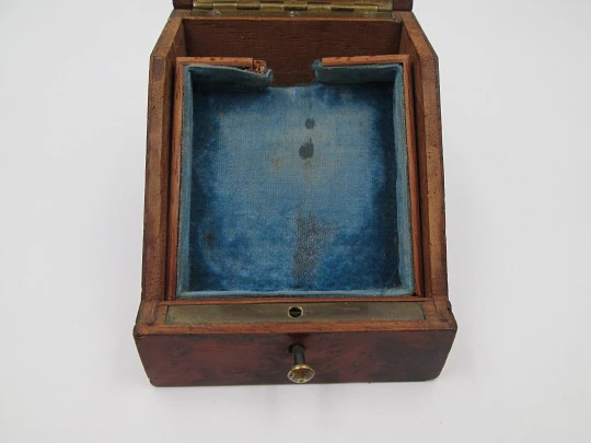 Pocket watch exhibition table box. Root wood, golden metal and beveled glass. 1920's