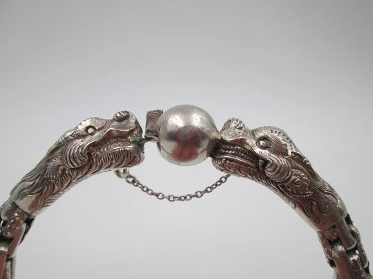 Pulsera unisex. Plata de ley. Cabezas de dragón y eslabones entrelazados. 1980