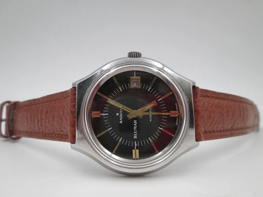 Radiant Blumar. Stainless steel. Automatic. Calendar. Iridescent sphere. 1970's