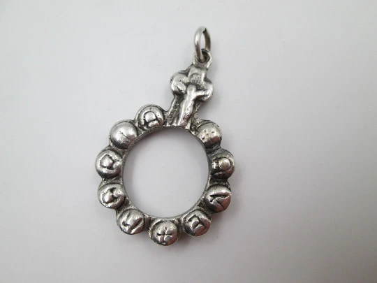 Rare finger decennary rosary pendant. Sterling silver. Virgin and crucifix. Spain. 1940's