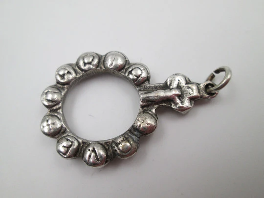 Rare finger decennary rosary pendant. Sterling silver. Virgin and crucifix. Spain. 1940's