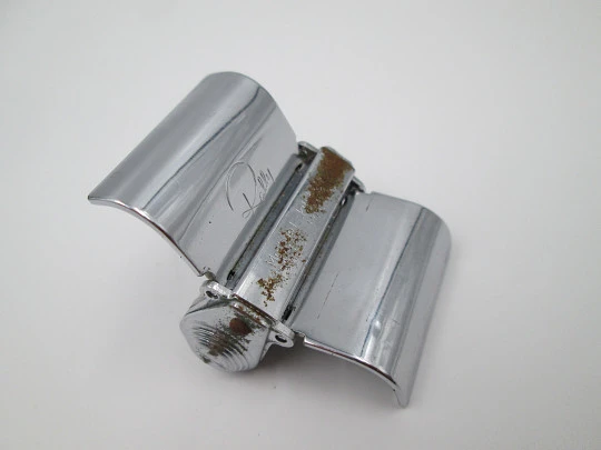 Rare Rally mechanical pocket / travel razor. Silver plated metal. Plastic box. Sweden. 1950's